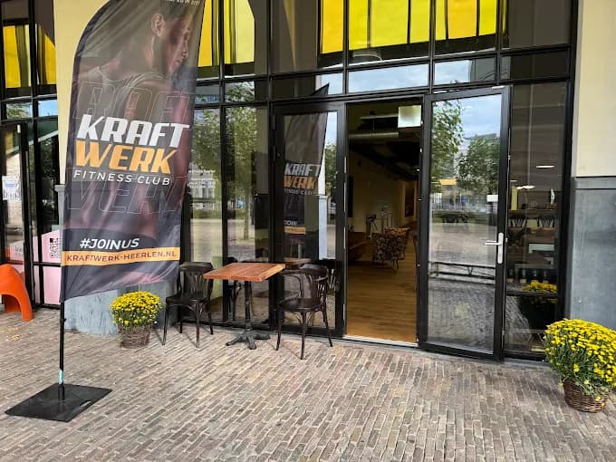 De entree van Kraftwerk Heerlen in het Maankwartier